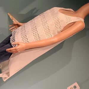 A. MOON cream hi-lo lace blouse